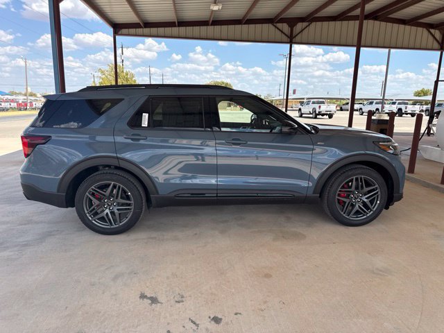 New 2026 Ford Explorer ST-Line w/ ST-Line Street Pack RWD image 9