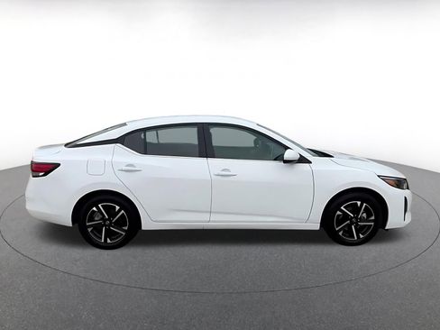 Used 2025 Nissan Sentra SV FWD image 16