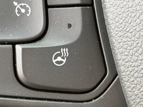 Used 2025 Buick Envista Avenir FWD image 25