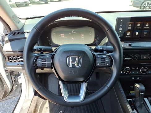 Used 2024 Honda Accord Touring image 22