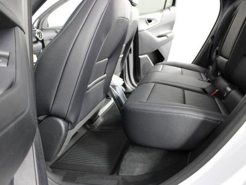 New 2026 Chevrolet Equinox LT image 17