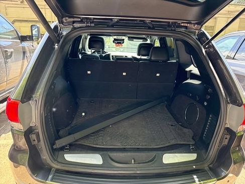 Used 2017 Jeep Grand Cherokee Overland w/ Jeep Active Safety Group AWD/4WD image 13