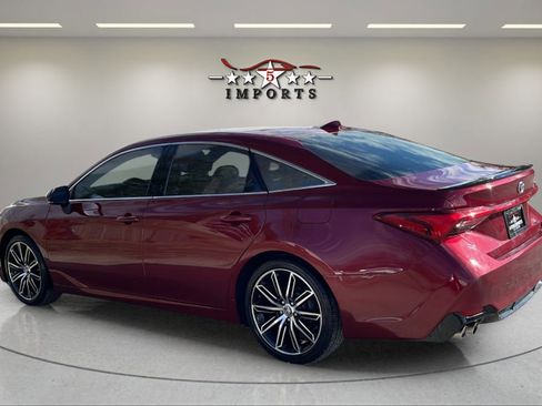 Used 2019 Toyota Avalon XSE w/ All Weather Liner Package image 3