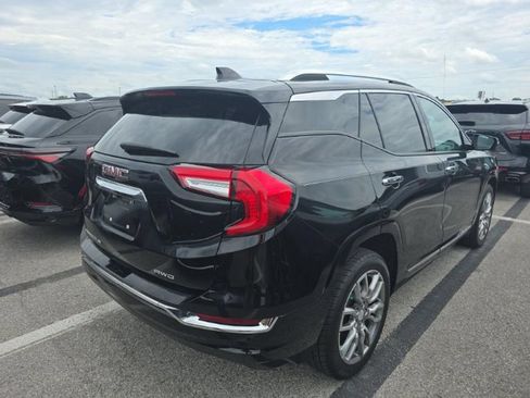 Used 2022 GMC Terrain Denali AWD/4WD image 4