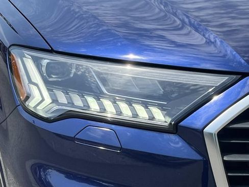 Used 2023 Audi Q7 3.0T Prestige AWD/4WD image 9
