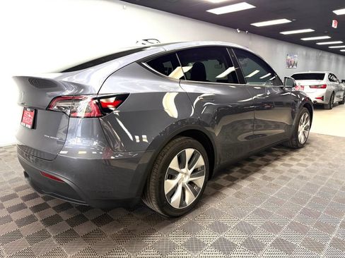 Used 2020 Tesla Model Y Long Range AWD/4WD image 14