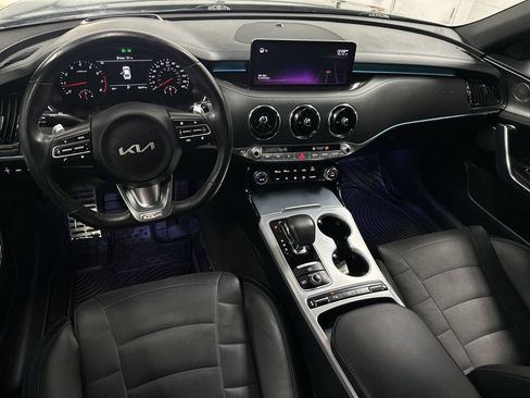 Used 2022 Kia Stinger GT2 RWD image 13