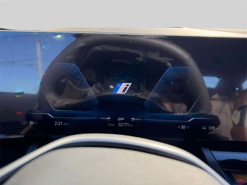 Certified 2025 BMW i5 xDrive40 w/ Premium Package image 15