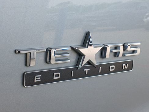 Used 2024 Chevrolet Silverado 1500 LTZ w/ LTZ Convenience Package II image 19