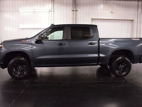 Used 2020 Chevrolet Silverado 1500 LT Trail Boss AWD/4WD image 4