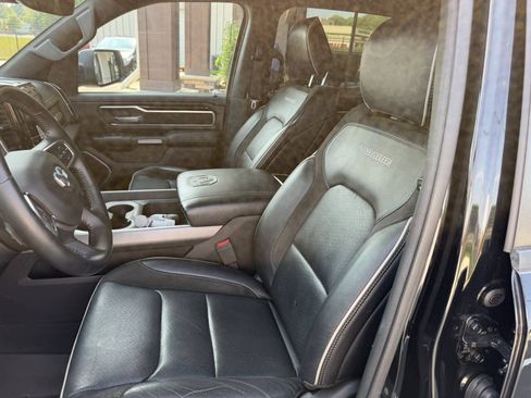 Used 2021 RAM 1500 Laramie w/ Sport Appearance Package AWD/4WD image 34