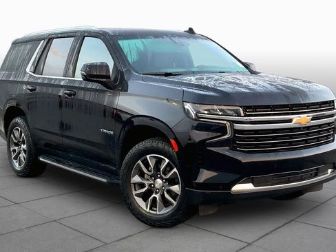 Used 2022 Chevrolet Tahoe LT w/ Luxury Package image 3