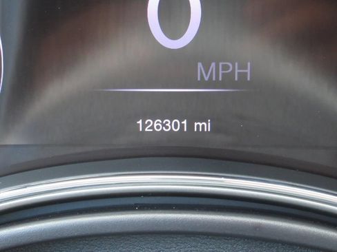 Used 2017 Jeep Grand Cherokee Altitude AWD/4WD image 30
