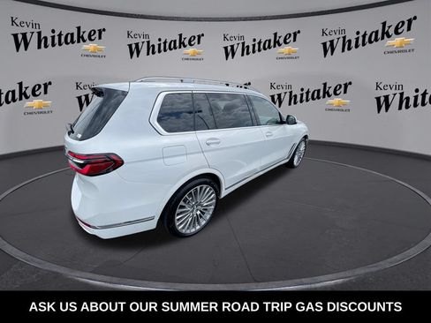 Used 2023 BMW X7 xDrive40i w/ Premium Package AWD/4WD image 9