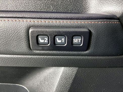 Used 2021 Toyota 4Runner Limited AWD/4WD image 68