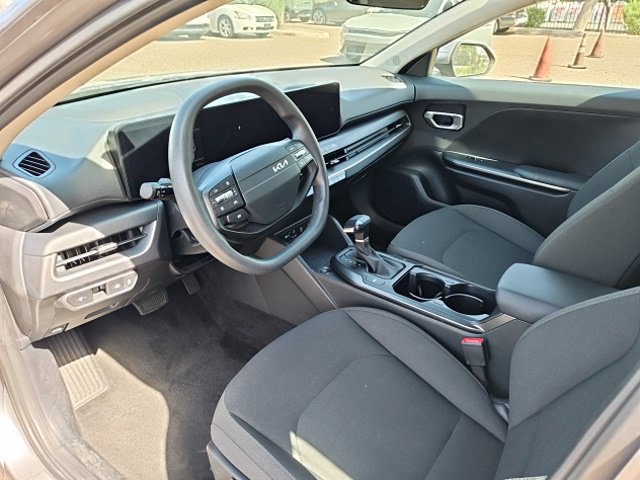 Certified 2026 Kia K4 FWD image 18