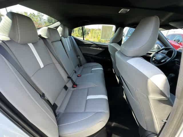 Used 2025 Toyota Camry SE w/ Convenience Package AWD/4WD image 23