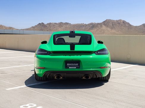 Used 2021 Porsche 718 Cayman GTS RWD image 8