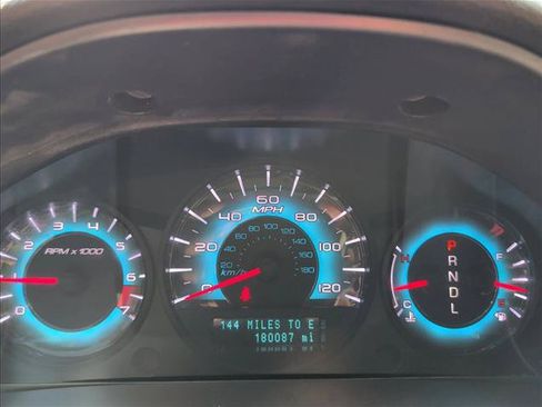 Used 2012 Ford Fusion SE FWD image 10