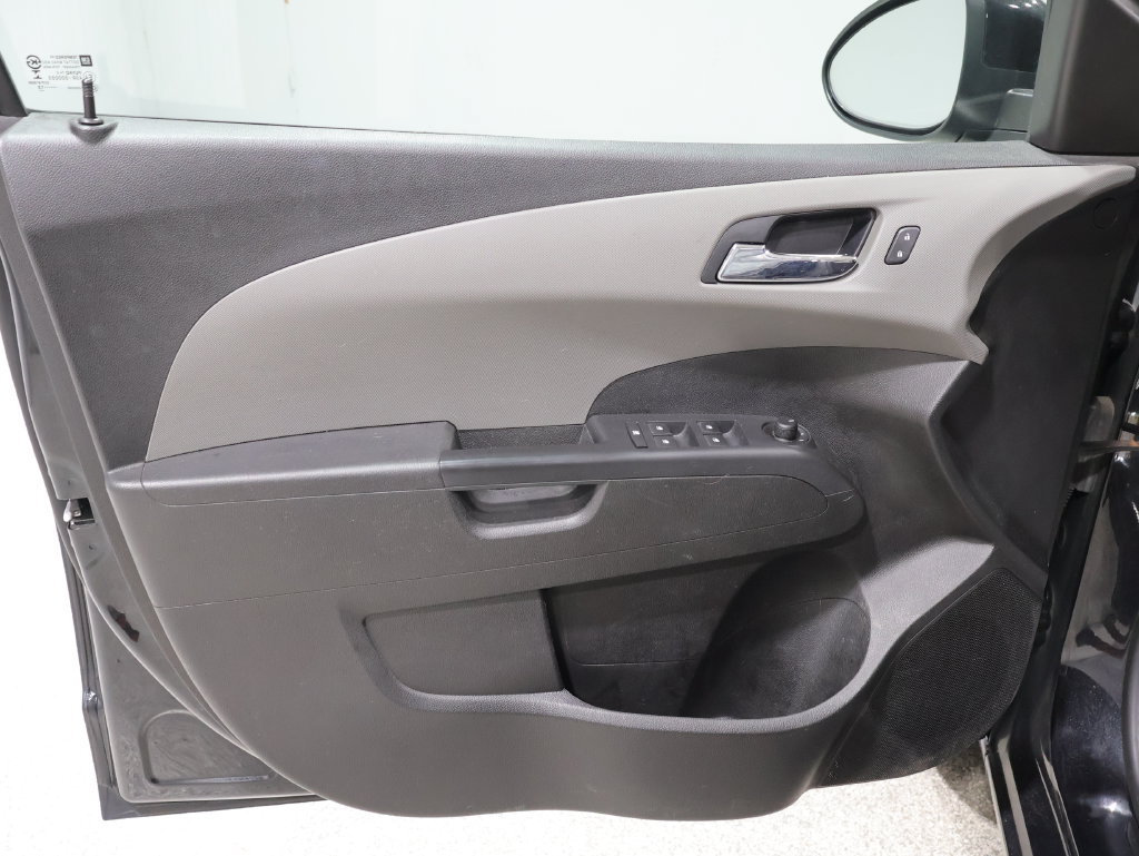 Used 2015 Chevrolet Sonic LTZ FWD image 12