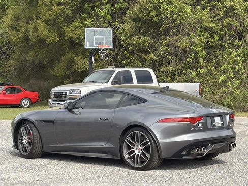 Used 2017 Jaguar F-TYPE R AWD/4WD image 4