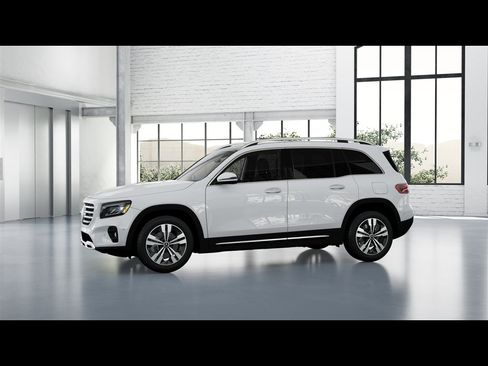 Certified 2026 Mercedes-Benz GLB 250 4MATIC image 31