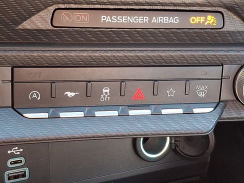 Certified 2025 Ford Mustang Coupe image 24