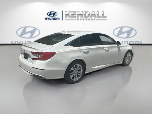 Used 2018 Honda Accord LX image 6