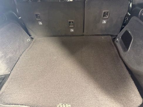 Used 2024 Jeep Grand Cherokee Summit image 30