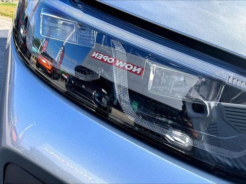 Used 2024 Ford Escape Platinum image 29