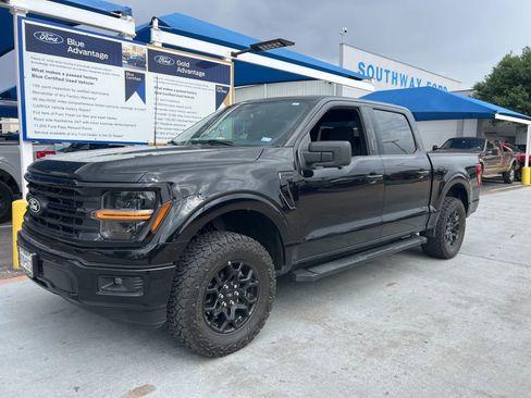 Used 2024 Ford F150 XLT w/ XLT Black Appearance Package image 2