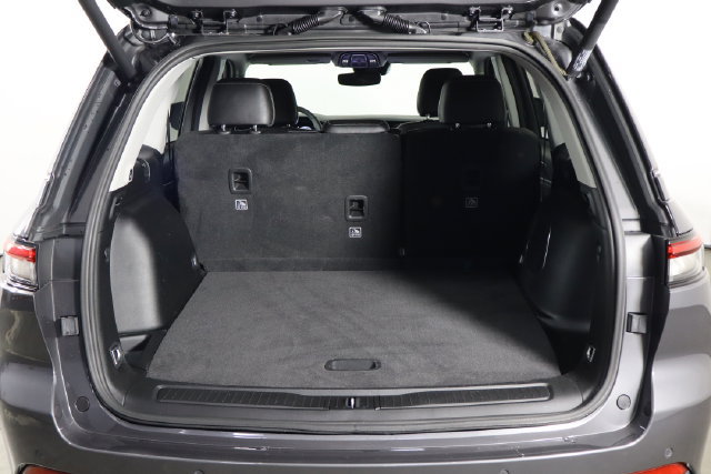 Used 2023 Jeep Grand Cherokee Limited RWD image 16