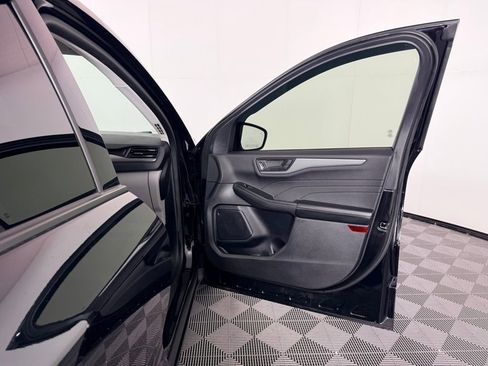 Used 2023 Ford Escape Active image 34