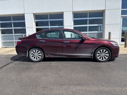 Used 2014 Honda Accord EX image 3