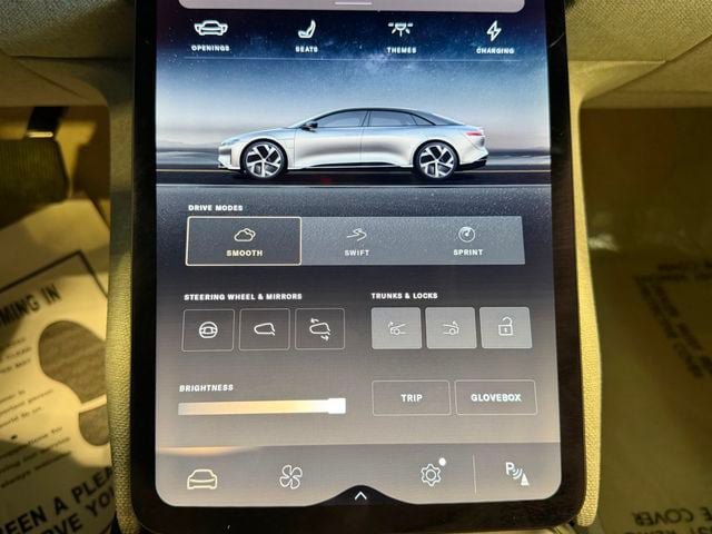 Used 2025 Lucid Air Touring AWD/4WD image 29