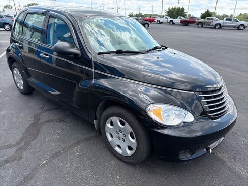 Used 2006 Chrysler PT Cruiser FWD image 3