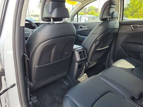 Used 2023 Kia Sportage EX FWD image 14