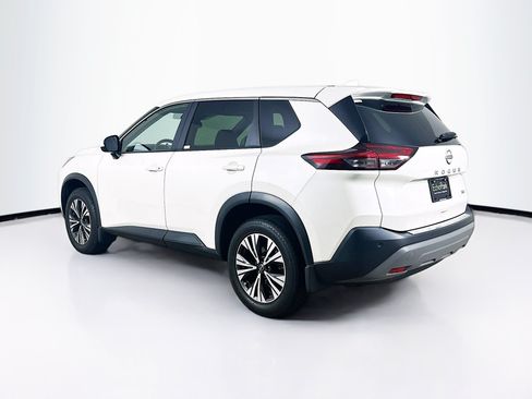 Used 2023 Nissan Rogue SV FWD image 5