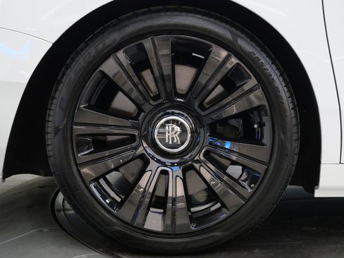 Used 2022 Rolls-Royce Ghost w/ Ghost Package AWD/4WD image 43