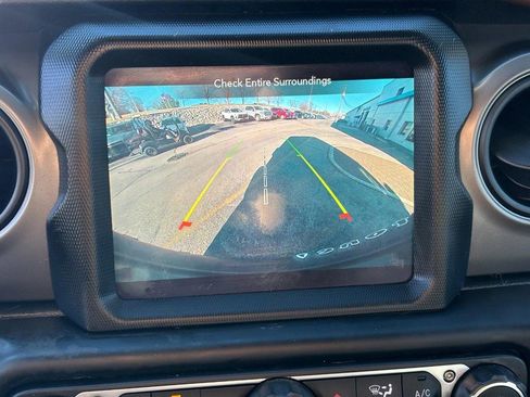 Used 2022 Jeep Wrangler Unlimited Sport image 24