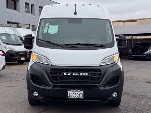Used 2024 RAM ProMaster 2500 w/ Convenience Group FWD image 5