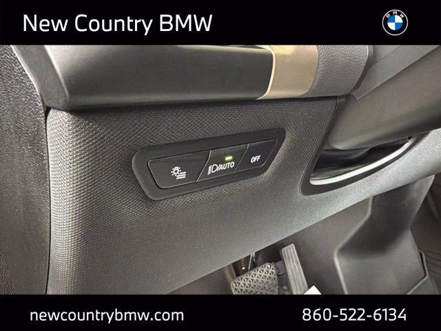 Used 2023 BMW iX xDrive50 w/ Sport Package AWD/4WD image 13
