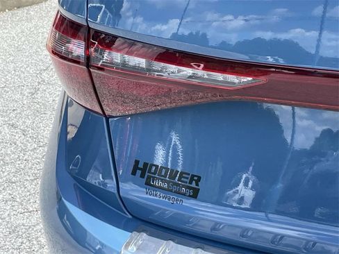 New 2025 Volkswagen Jetta SE image 12