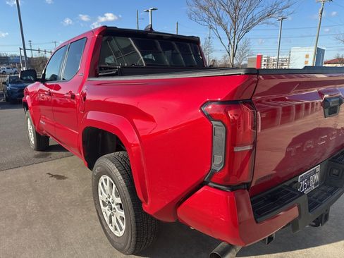 Certified 2025 Toyota Tacoma SR5 image 5