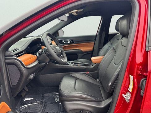 Used 2025 Jeep Compass Limited w/ Elite Group image 11