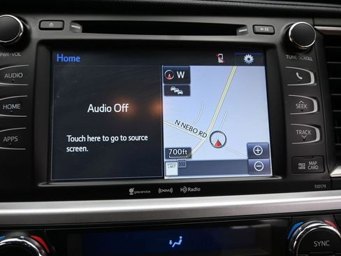 Used 2017 Toyota Highlander XLE image 28