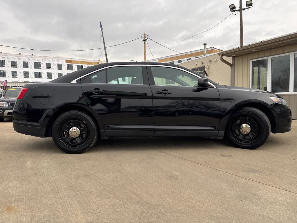 Used 2019 Ford Taurus Police Interceptor AWD w/ 2-tone Vinyl Package #1 image 4