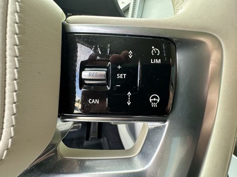 Certified 2024 Land Rover Range Rover Autobiography AWD/4WD image 20
