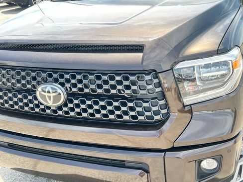 Used 2019 Toyota Tundra Platinum AWD/4WD image 11