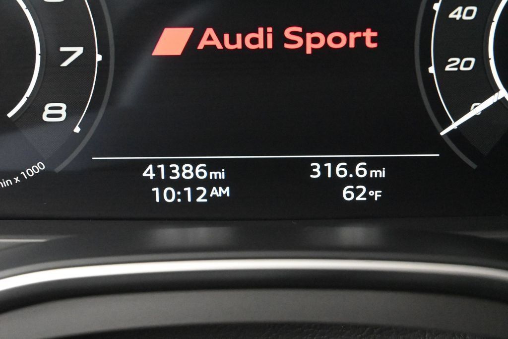 Used 2021 Audi RS 6 AWD/4WD image 34